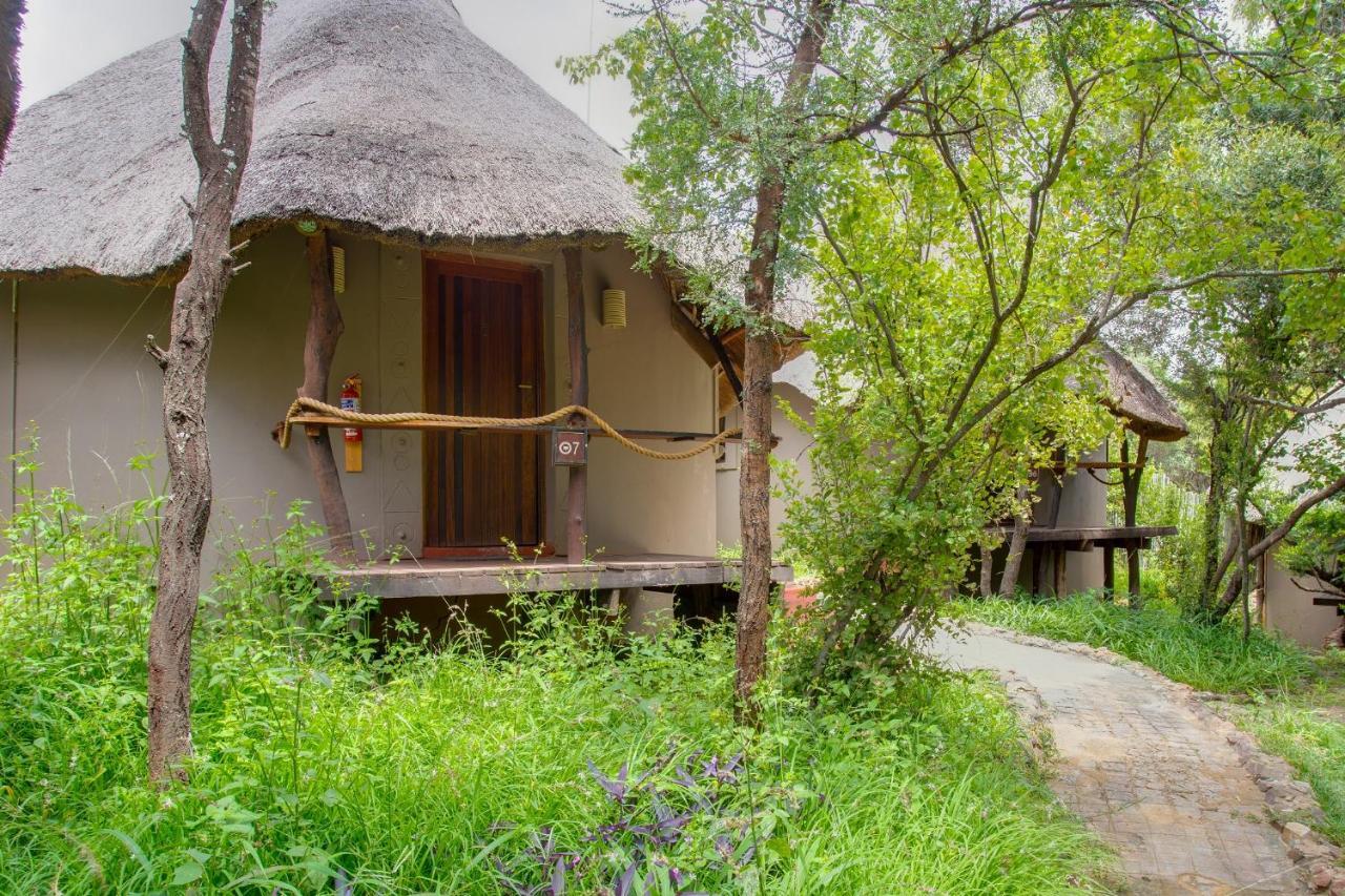 Warthogs Bush Lodge Magaliesburg Exterior foto