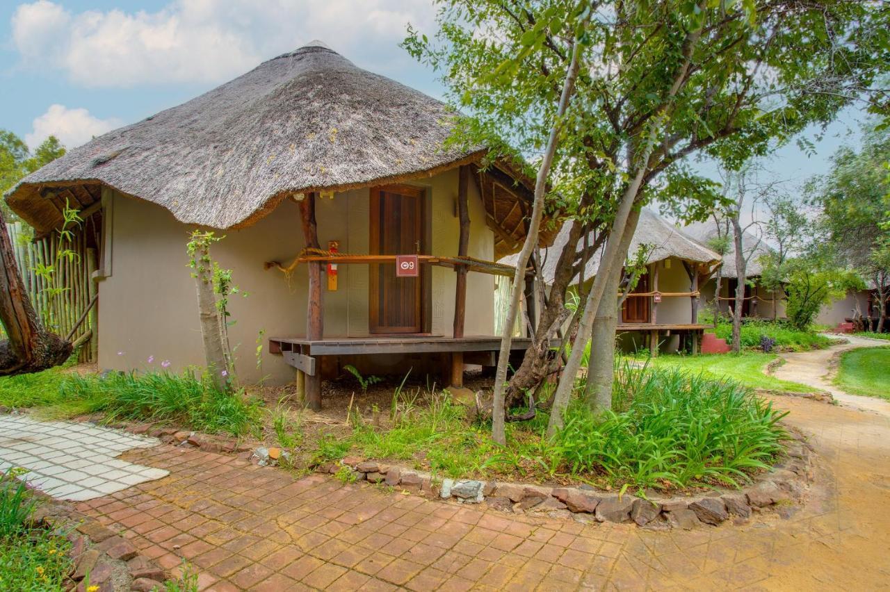 Warthogs Bush Lodge Magaliesburg Exterior foto
